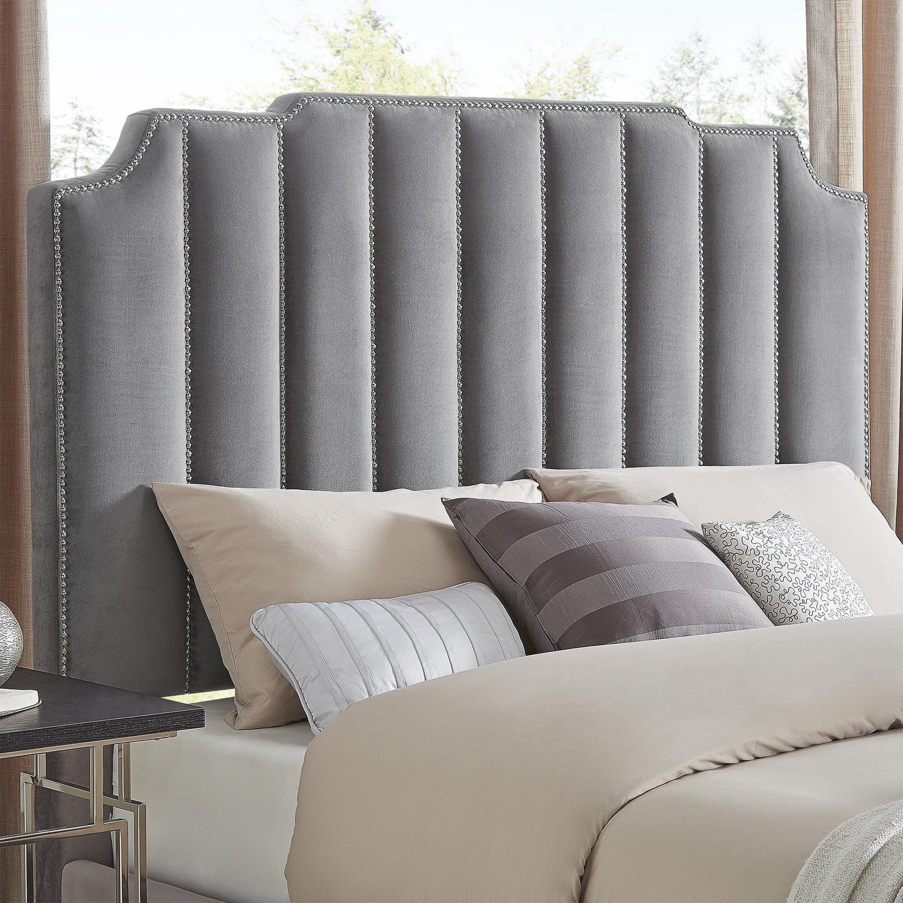 Chareau Bed Collection - Image 4